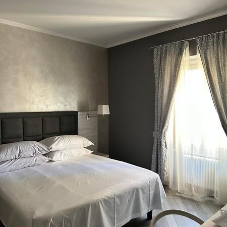 Prima Fila Premium Guest House Sanremo Exterior foto